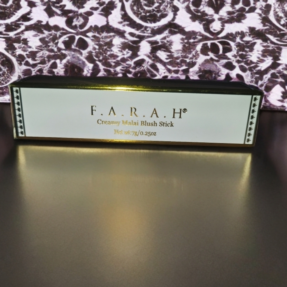 F.A.R.A.H Creamy Malai Blush Stick